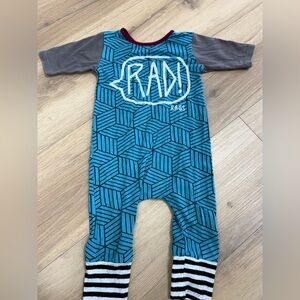 Rags to Raches Teal and Gray Geometric Bodysuit